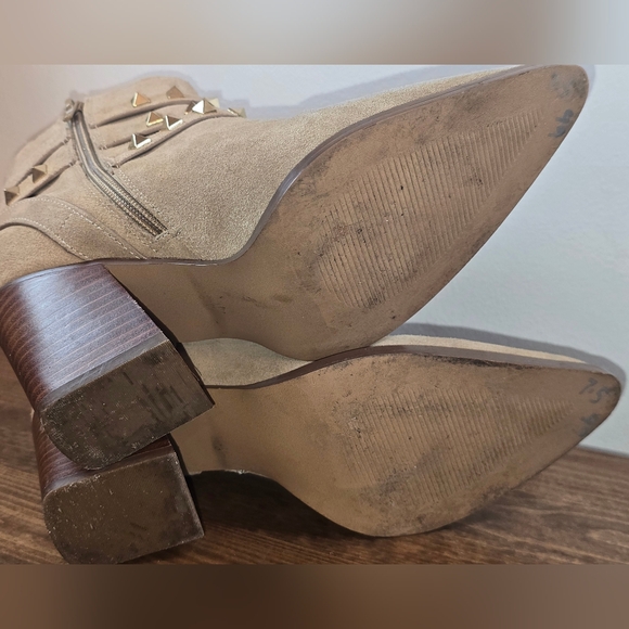 Steve Madden Cala Studded Suede Booties Women's Size 7.5 - Picture 8 of 9